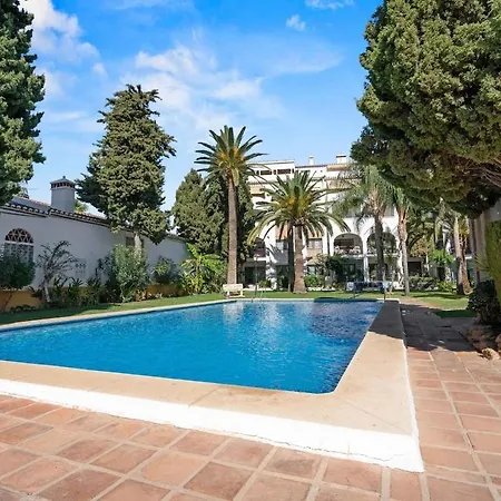 Large In Puebla Lucia *