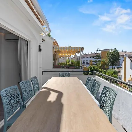 Large In Puebla Lucia شقة *